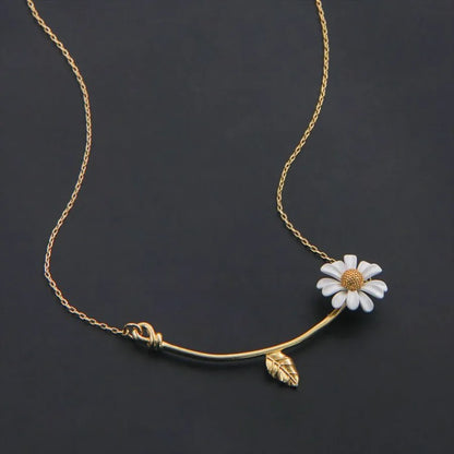 Women Daisy Pendant Necklace- Gold Color- Clavicle Chain